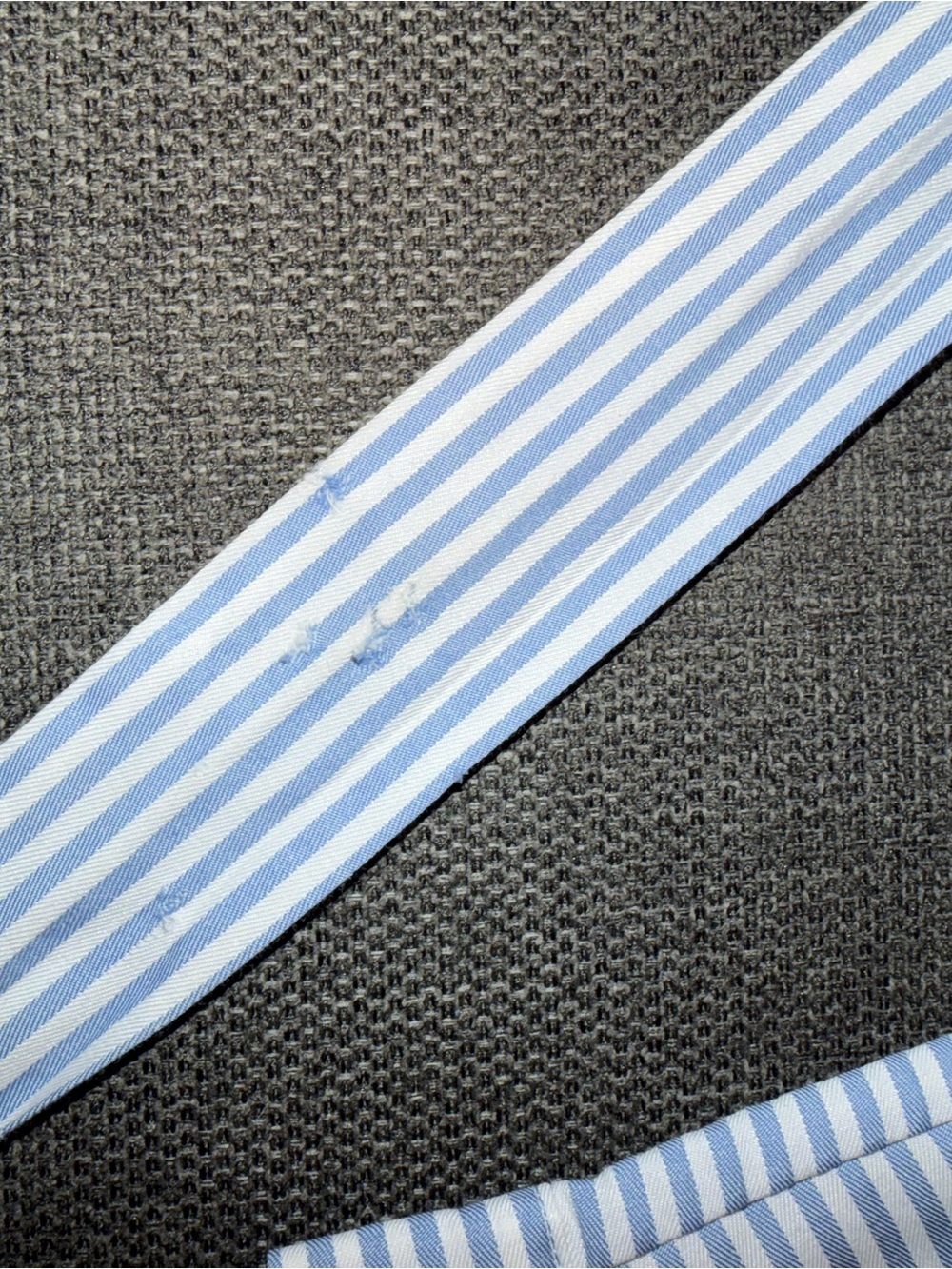 Guess Long Sleeve Blue & White Striped Button Up Blouse L - Picture 8 of 11